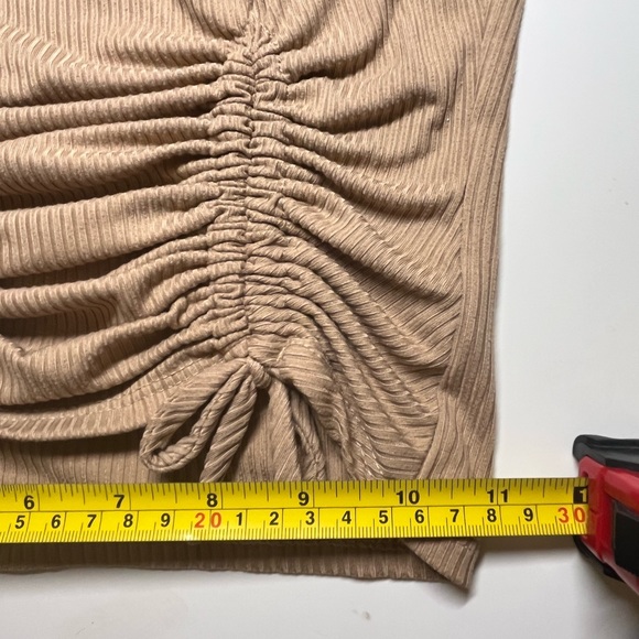 FOREVER21 Tan Cropped Rutched Shirt - Picture 5 of 5